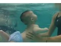 【游泳】温馨有爱 教宝宝第一次游泳 (384播放)