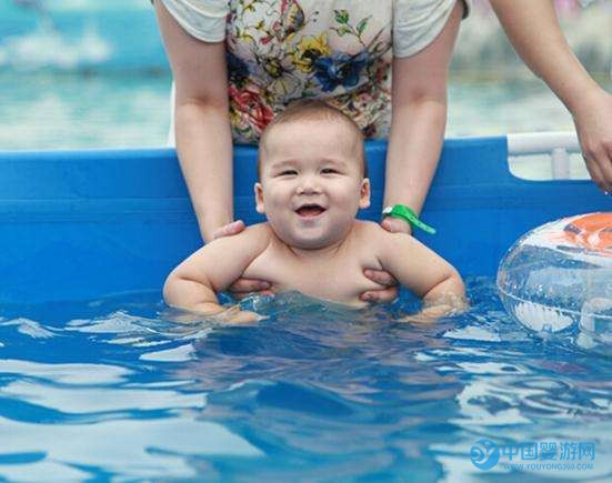 婴儿游泳后非常饿