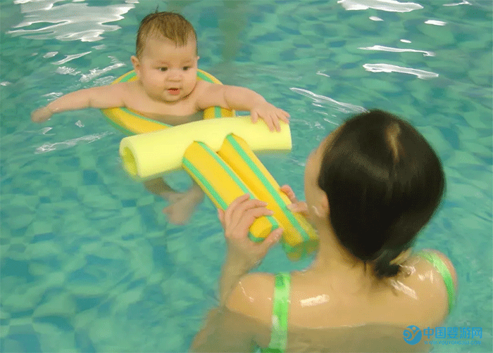德国婴儿游泳的要求高