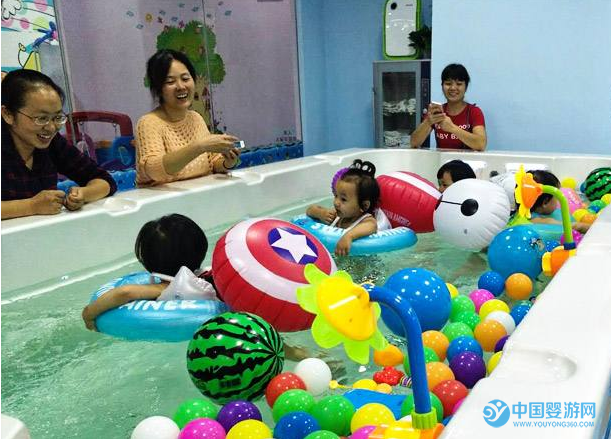 婴儿游泳馆如何“老带新” 婴儿游泳馆吸引顾客的方法 婴儿游泳馆顾客管理方案1