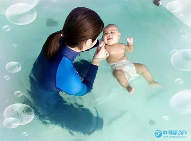 专家提倡婴儿游泳的原因，你想了解吗？2