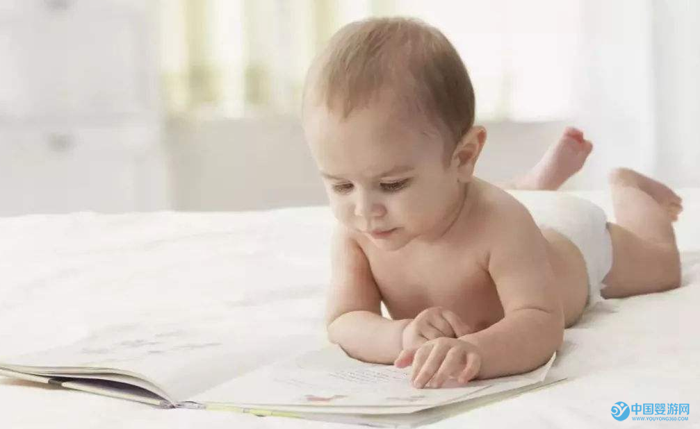 宝宝趴着的动作，原来学问这么大 为什么专家都建议宝宝应该多趴着？