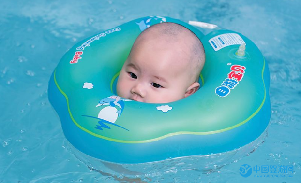 科学促进宝宝健康发育，婴儿游泳是首选1