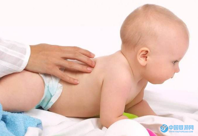 宝宝抚触好处多，时间地点有讲究 婴幼儿健康1
