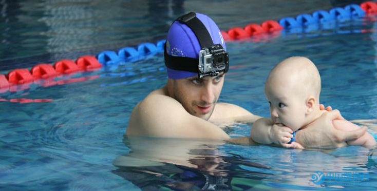 宝宝游泳出现过敏和头晕怎么办 婴儿游泳注意事项 婴儿游泳要注意什么1