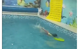 宝宝自由泳课程展示，来自卓园水育的专业泳姿课 (693播放)