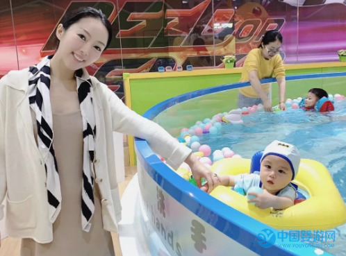 加盟婴儿游泳馆选择泡泡塘水育