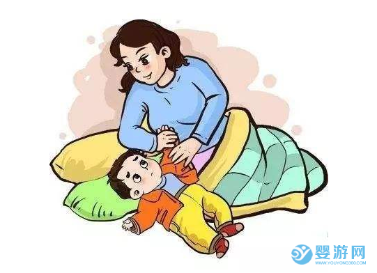 夏季炎热，宝宝穿衣有讲究！ 宝宝手脚凉是因为冷吗 夏季怎么给宝宝穿衣服 宝宝穿衣指导1