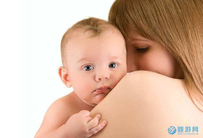 关于科学喂养宝宝的五个小常识！ 常见宝宝喂养问题 宝宝能喝纯牛奶吗 宝宝需要补充维生素AD吗？