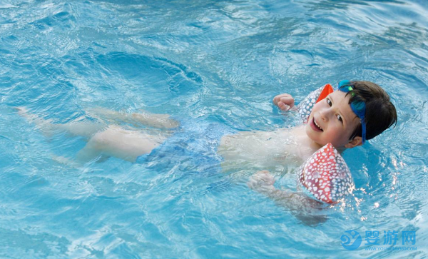婴儿游泳行业竞争涉及哪些内容？这里有你想要的答案 提高行业竞争力 婴儿游泳馆经营指导 婴儿游泳馆提高竞争力 婴儿游泳馆客流量提升 (7)