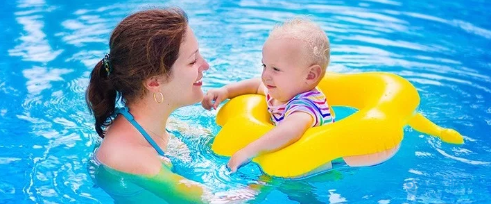 游泳和不游泳的孩子，入学后的表现有什么不同？ 坚持婴儿游泳的好处 婴儿游泳有哪些好处 婴儿游泳的好处有哪些1