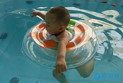 疫情过后，婴幼儿游泳馆开放