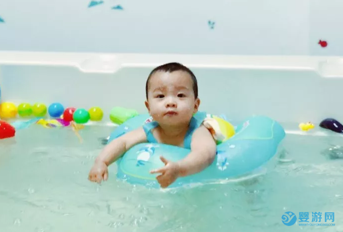 婴幼儿游泳保证孩子身心健康