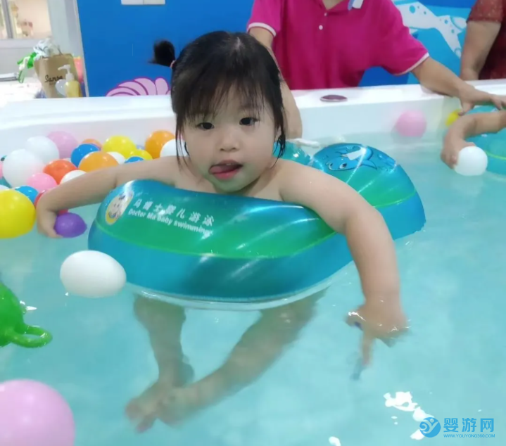 婴幼儿游泳提升孩子免疫力