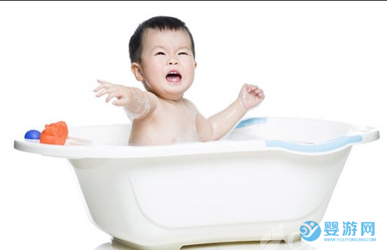 宝宝不爱洗澡怎么办用什么办法