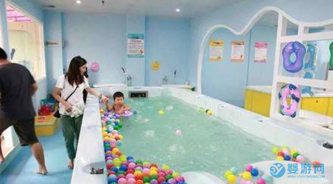 新疆巴州库尔勒繁华地段婴幼儿游泳馆转让或承包