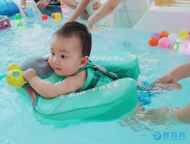 坚持婴幼儿游泳的好处有哪些