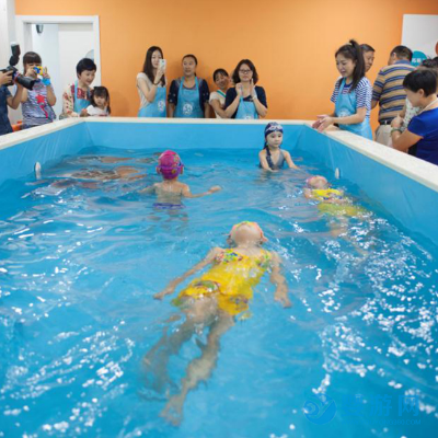 婴幼儿游泳馆怎么做活动方案