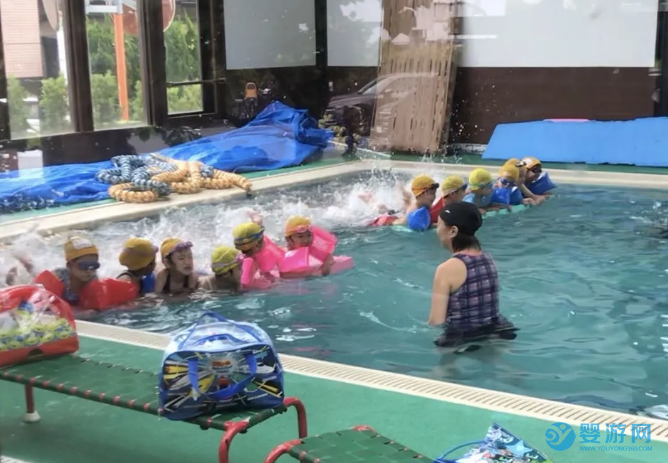 日本幼儿园是怎么培养孩子学游泳的吗