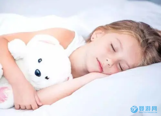 关于宝宝睡觉的时间和注意事项